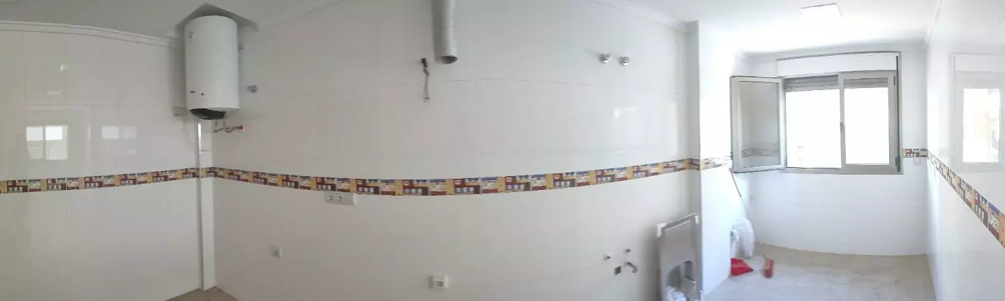 3-bedroom Apartment In Torrevieja, Spain (122 M²)