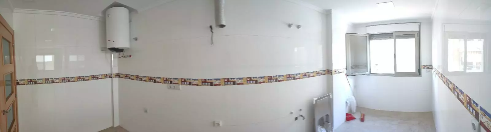 3-bedroom Apartment In Torrevieja, Spain (122 M²)