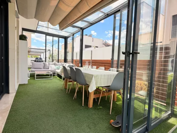 5-bedroom Villa In Torrevieja, Spain (194 M²)