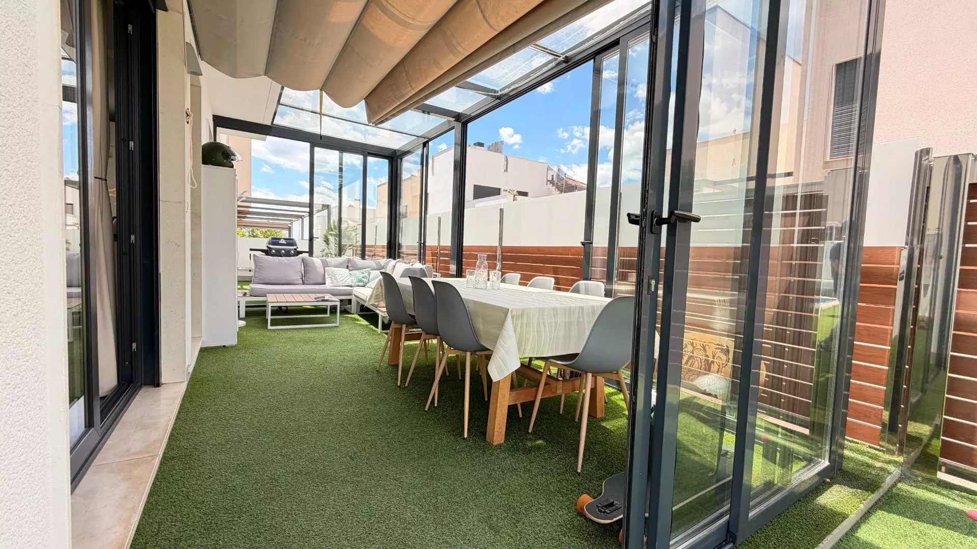 5-bedroom Villa In Torrevieja, Spain (194 M²)