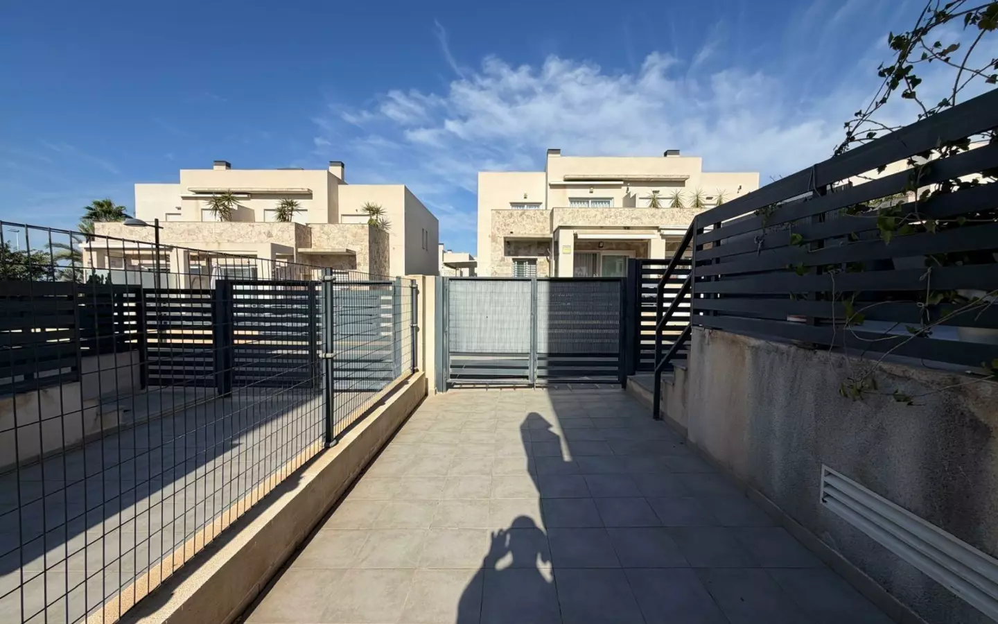 3-bedroom Town House In Torrevieja, Spain (197 M²)