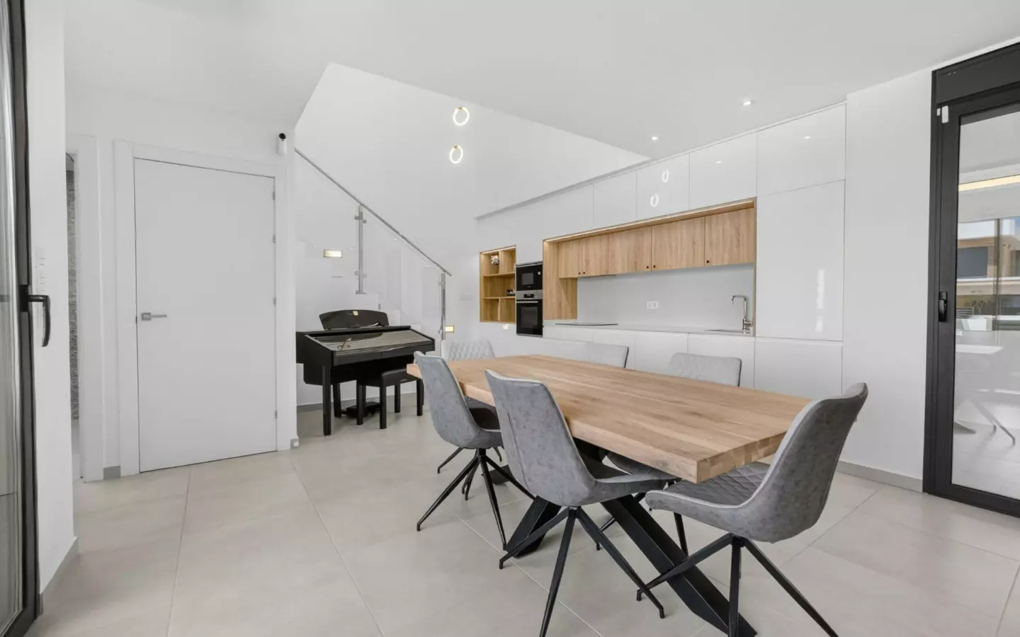 5-bedroom Villa In Rojales, Spain (214 M²)