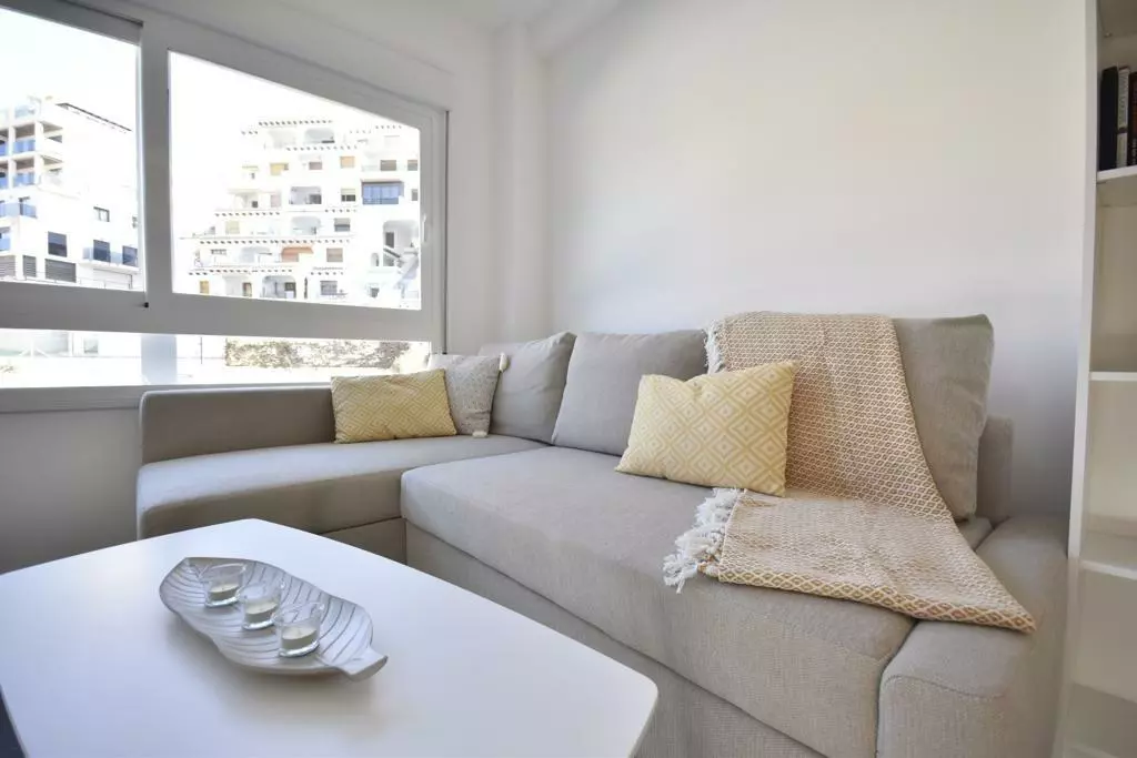 3-bedroom Apartment In Orihuela Costa, Spain (80 M²)