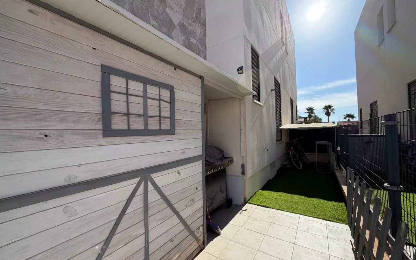 3-bedroom Town House In Torrevieja, Spain (197 M²)