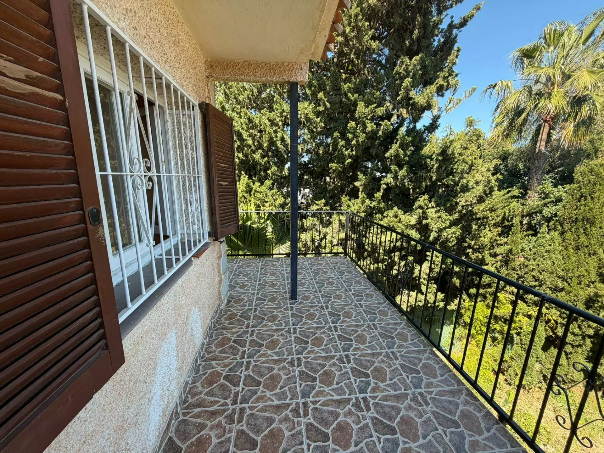 4-bedroom Villa In Torrevieja, Spain (150 M²)
