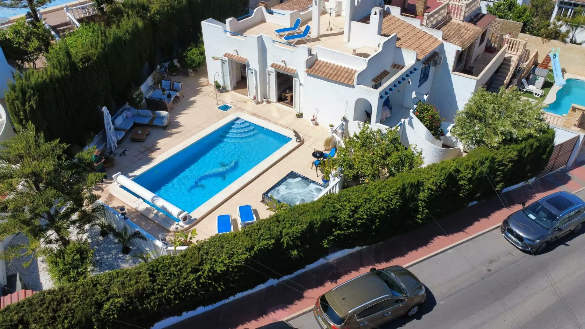 42-2-82ae0c 2-bedroom Semi In Torrevieja, Spain (133 M²)