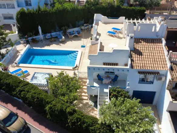 2-bedroom Semi In Torrevieja, Spain (133 M²)