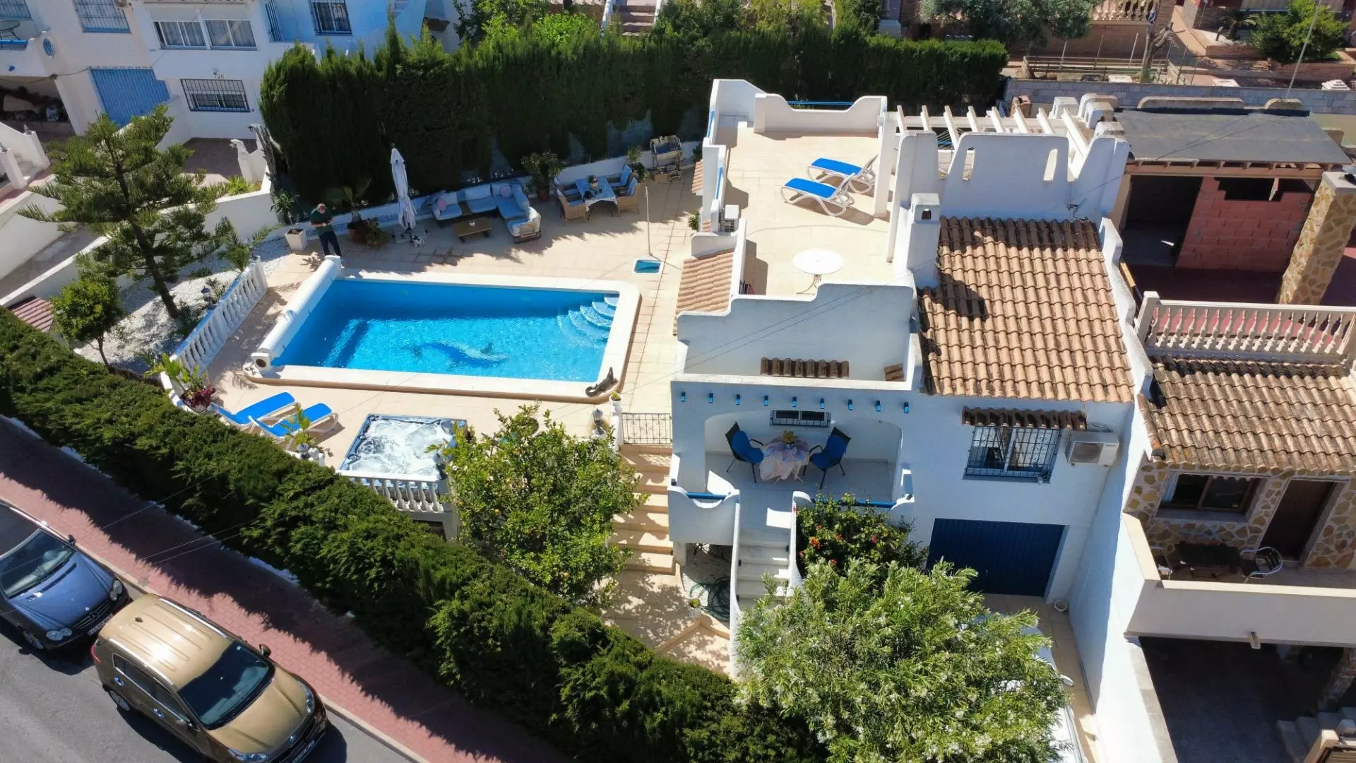 42-4-902e20 2-bedroom Semi In Torrevieja, Spain (133 M²)