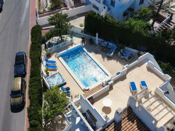 2-bedroom Semi In Torrevieja, Spain (133 M²)