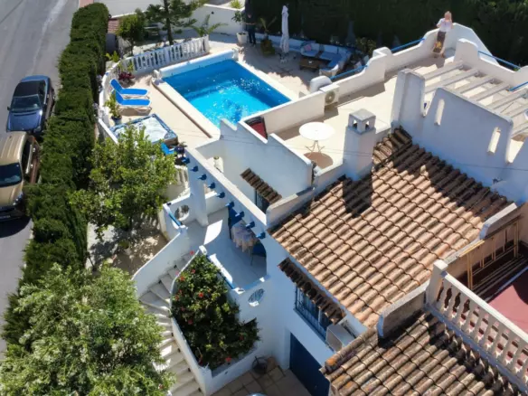 2-bedroom Semi In Torrevieja, Spain (133 M²)