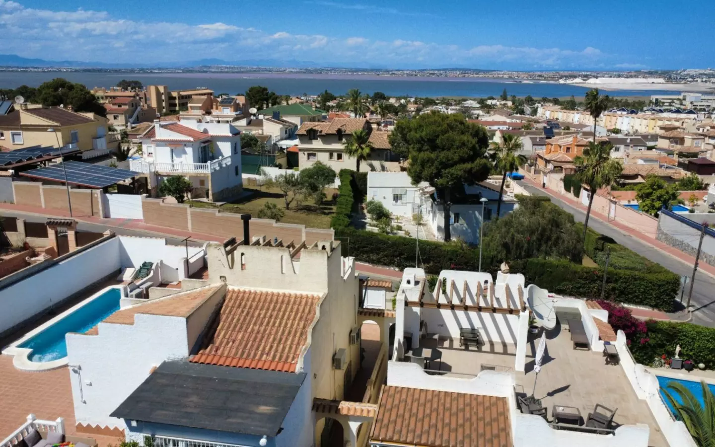2-bedroom Semi In Torrevieja, Spain (133 M²)