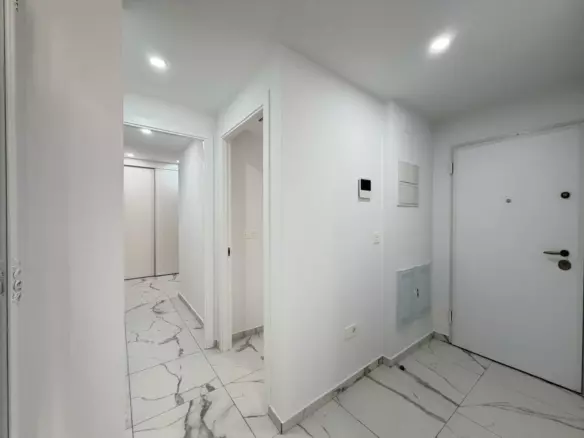 2-bedroom Apartment In Torrevieja, Spain (105 M²)
