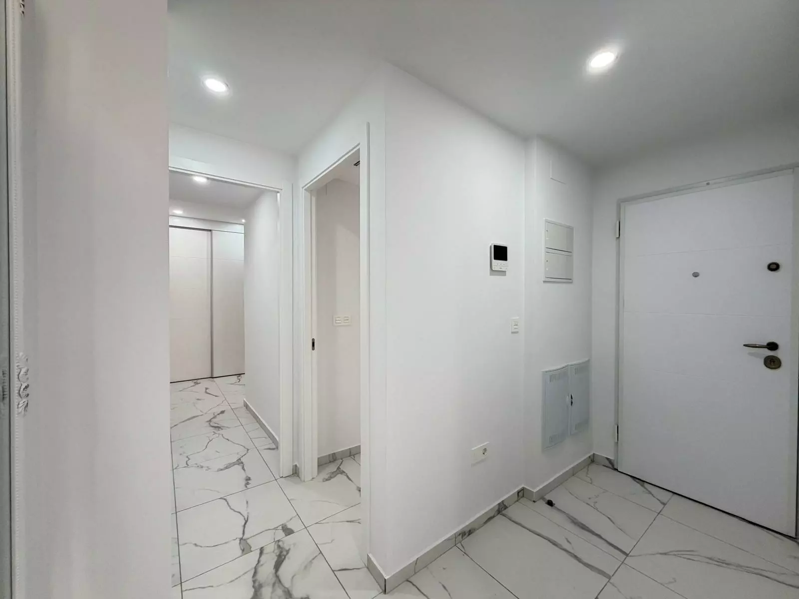 2-bedroom Apartment In Torrevieja, Spain (105 M²)