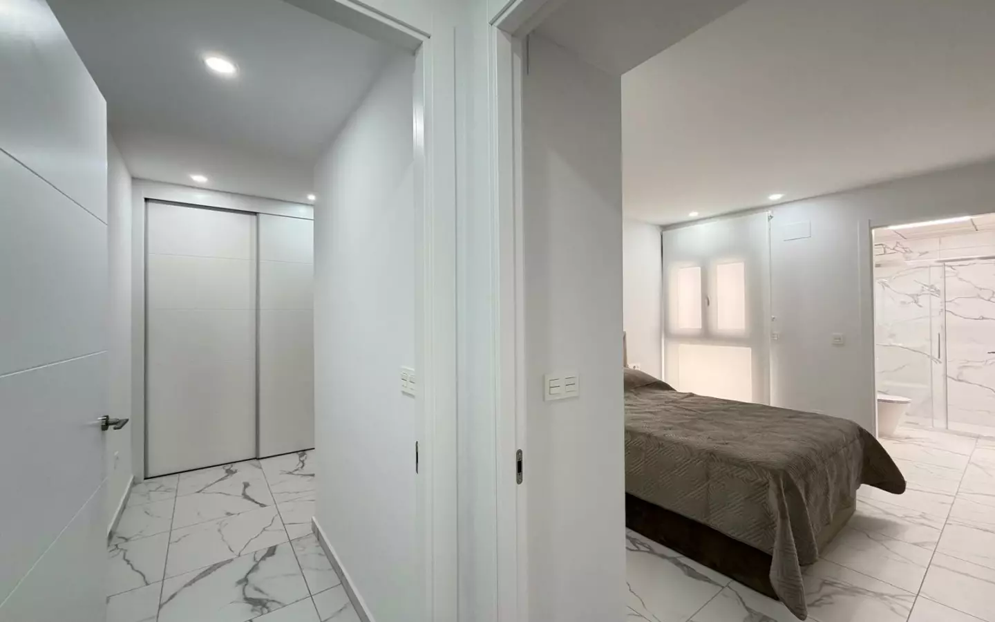 2-bedroom Apartment In Torrevieja, Spain (105 M²)