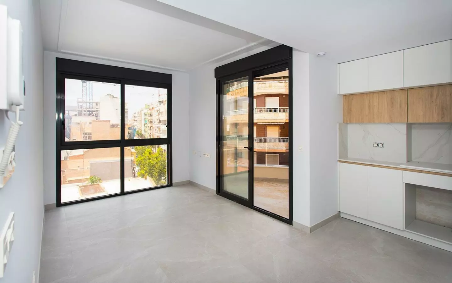 2-bedroom Apartment In Torrevieja, Spain (86 M²)