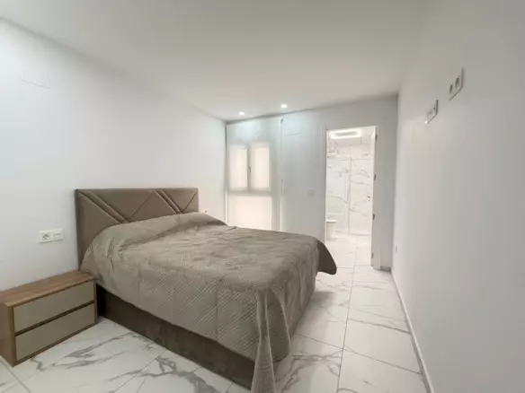2-bedroom Apartment In Torrevieja, Spain (105 M²)