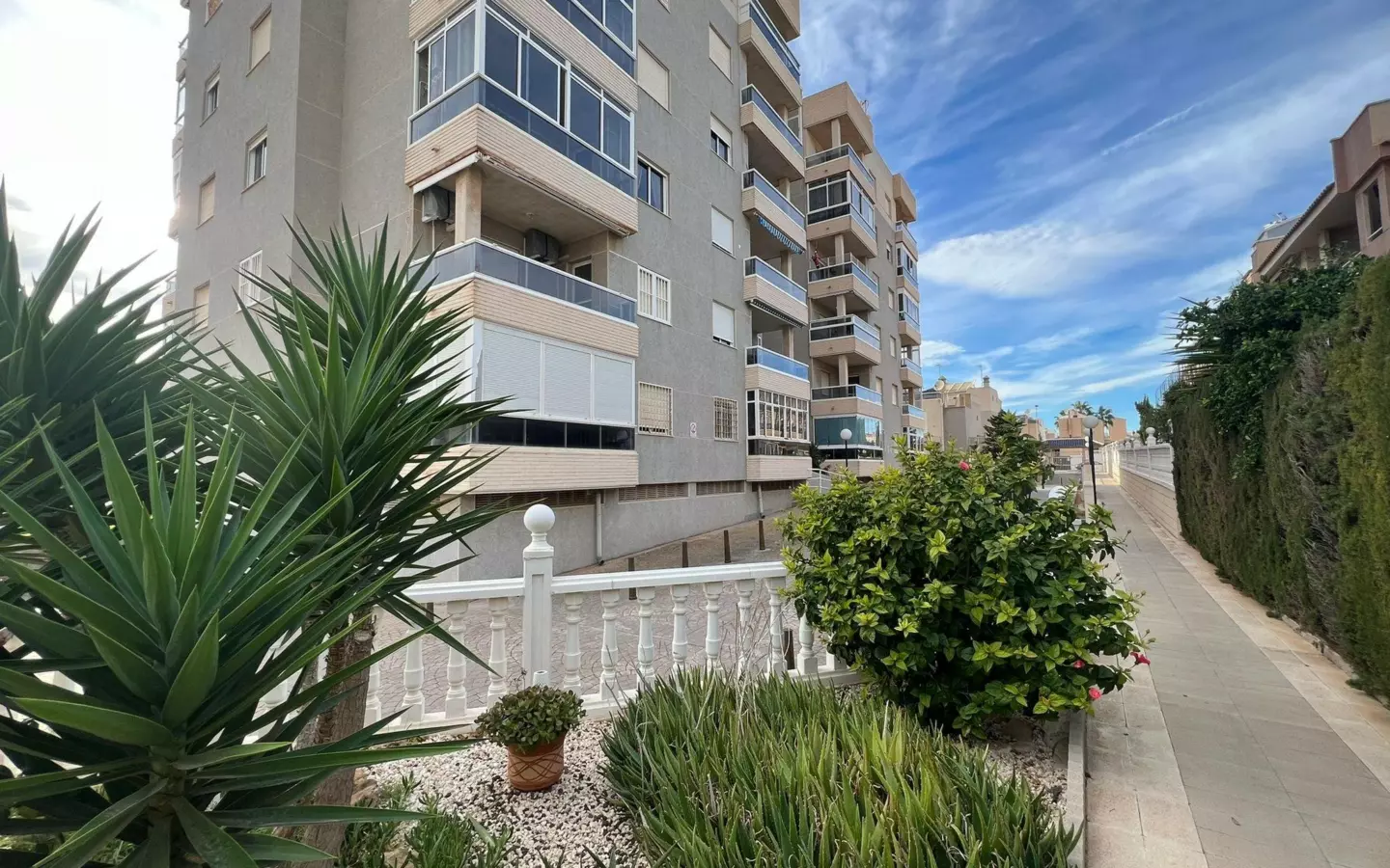 2-bedroom Apartment In Torrevieja, Spain (68 M²)