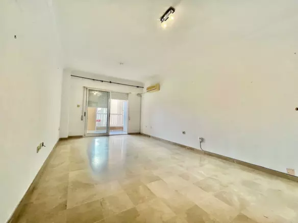 3-bedroom Apartment In Torrevieja, Spain (106 M²)
