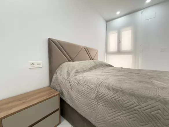 2-bedroom Apartment In Torrevieja, Spain (105 M²)