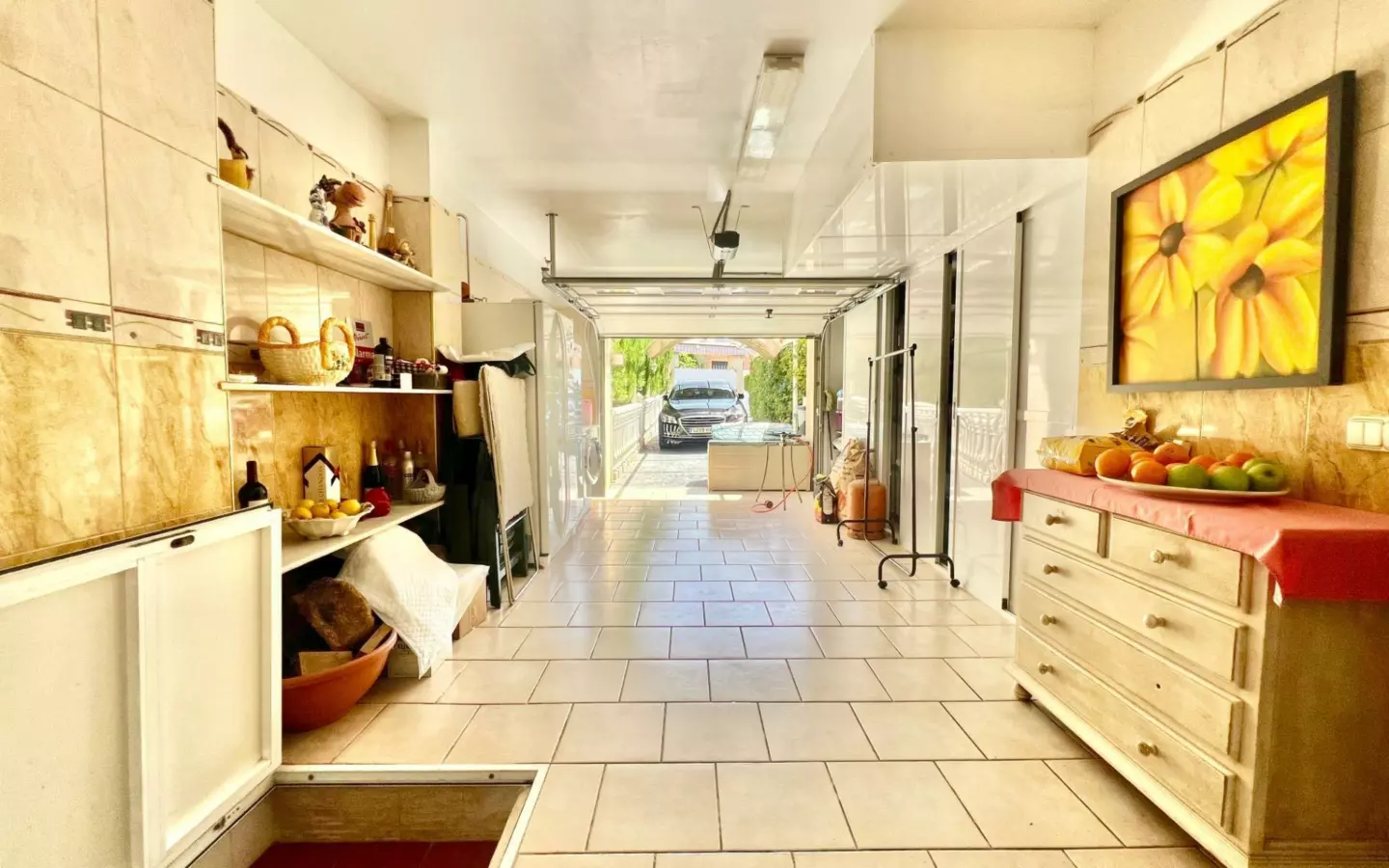 3-bedroom Villa In Torrevieja, Spain (253 M²)