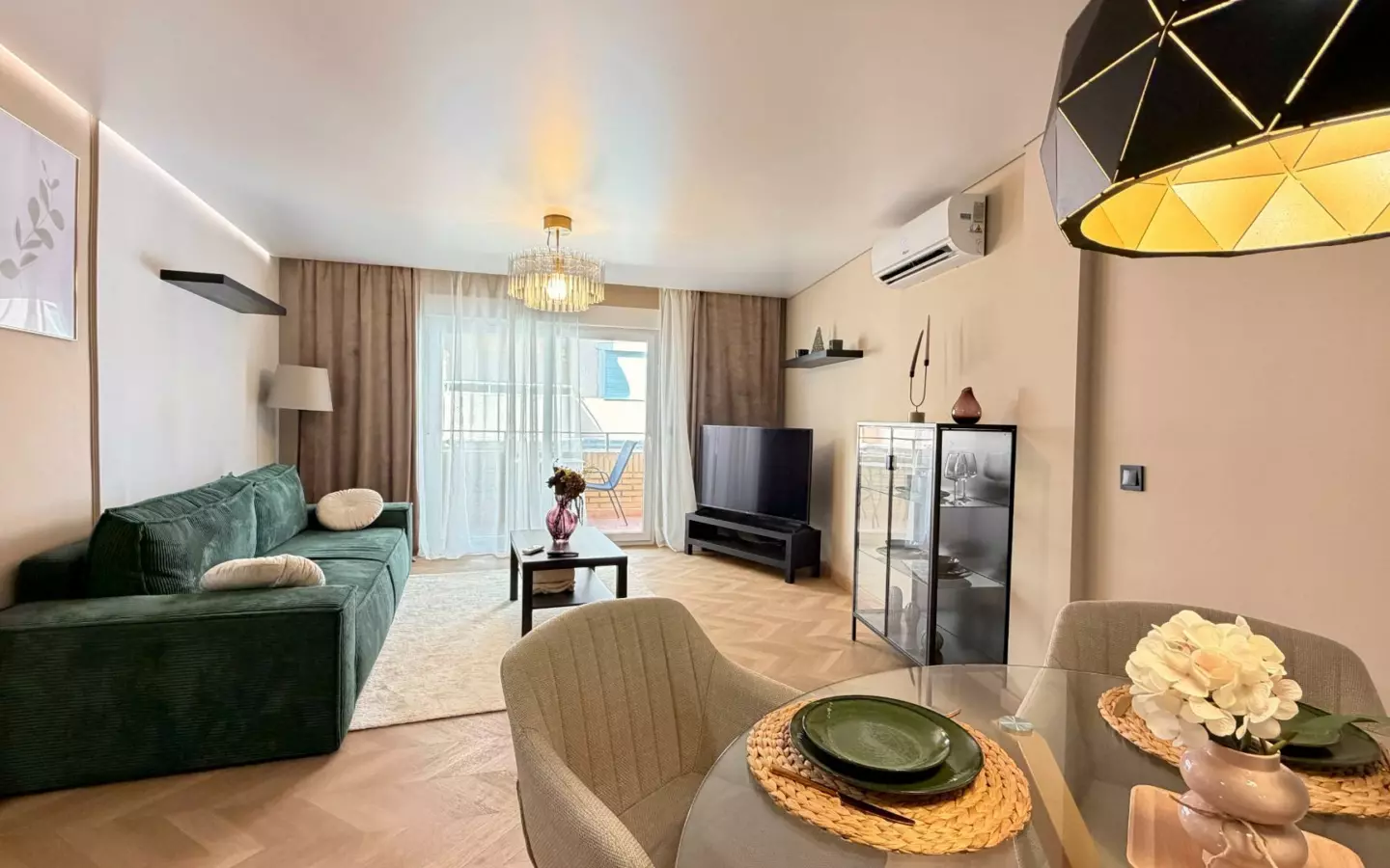 3-bedroom Apartment In Torrevieja, Spain (100 M²)