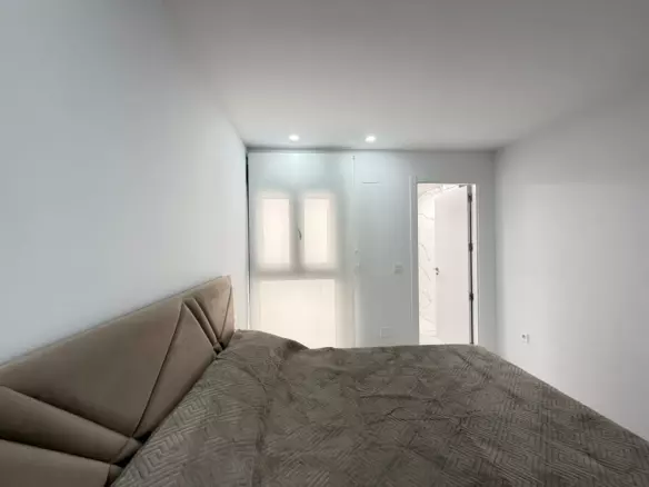 2-bedroom Apartment In Torrevieja, Spain (105 M²)