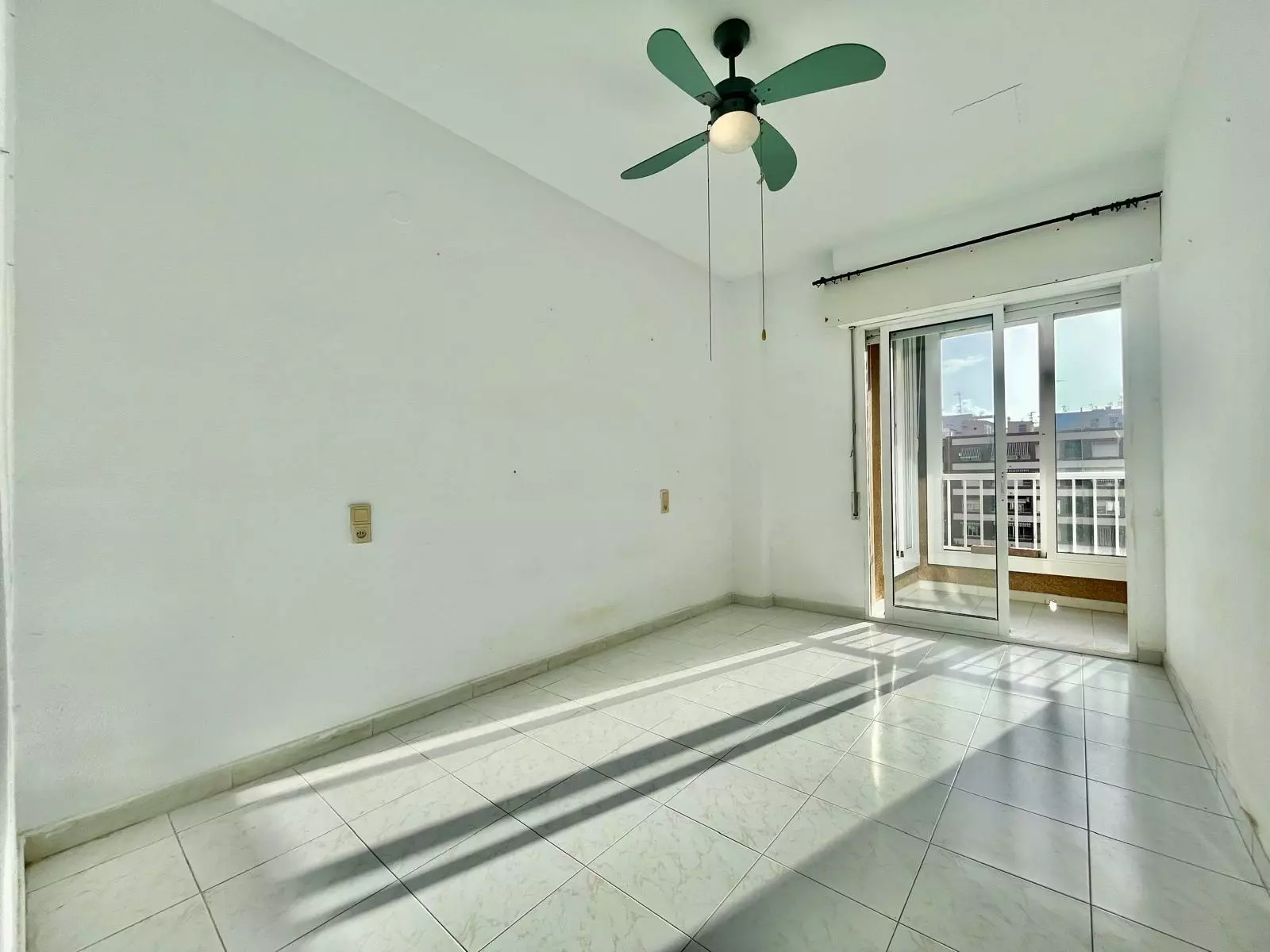 3-bedroom Apartment In Torrevieja, Spain (106 M²)