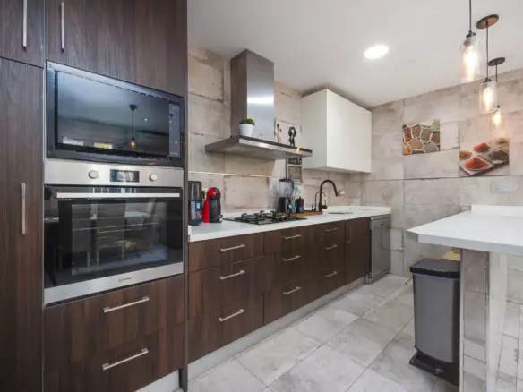 3-bedroom Town House In Torrevieja, Spain (138 M²)