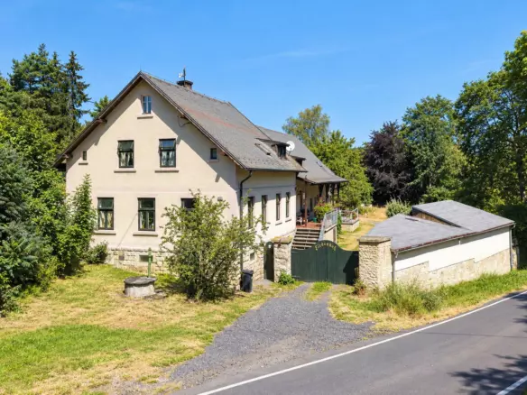 5-bedroom Property In Tepla, Czechia (250 M²)