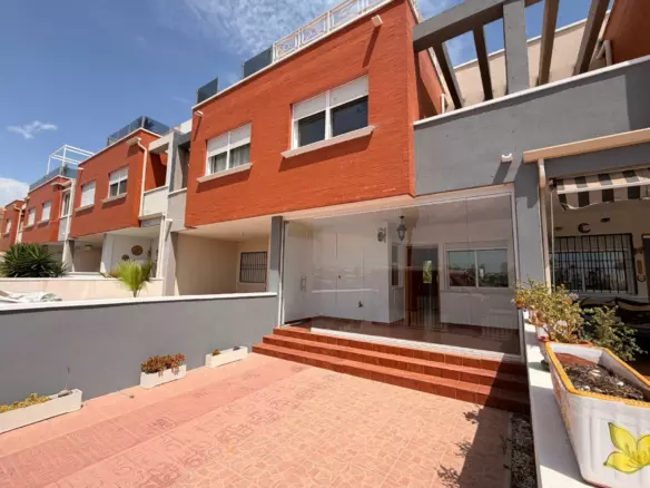 3-bedroom Townhouse In Ciudad Quesada, Spain (88 M²)