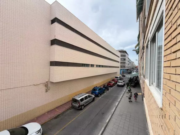 3-bedroom Apartment In Torrevieja, Spain (81 M²)