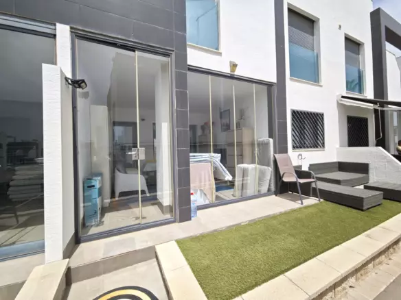 2-bedroom Apartment In Orihuela Costa, Spain (73 M²)