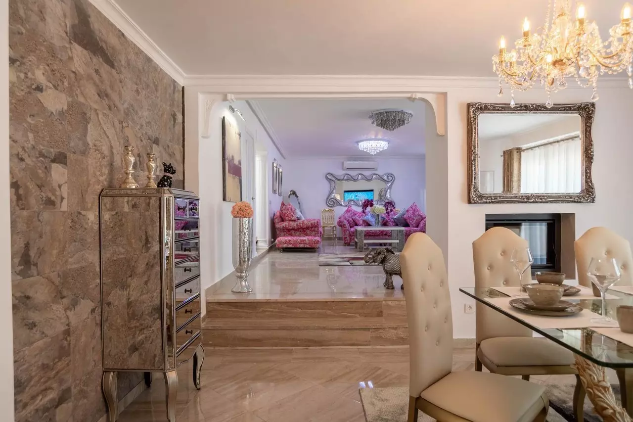 4-bedroom Villa In San Miguel De Salinas, Spain (302 M²)
