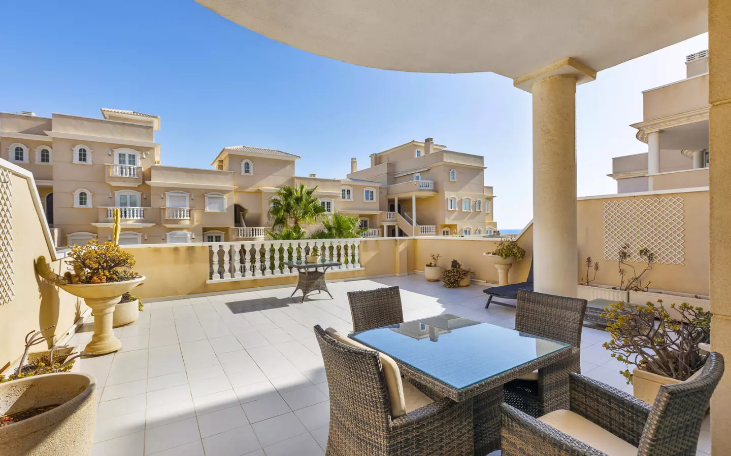 2-bedroom Apartment In Guardamar Del Segura, Spain (112 M²)
