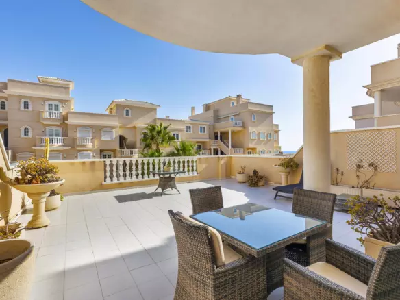 2-bedroom Apartment In Guardamar Del Segura, Spain (112 M²)