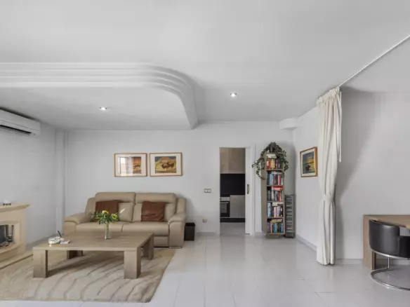 2-bedroom Apartment In Guardamar Del Segura, Spain (112 M²)