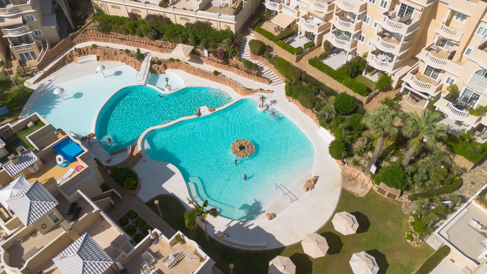 2-bedroom Apartment In Guardamar Del Segura, Spain (112 M²)