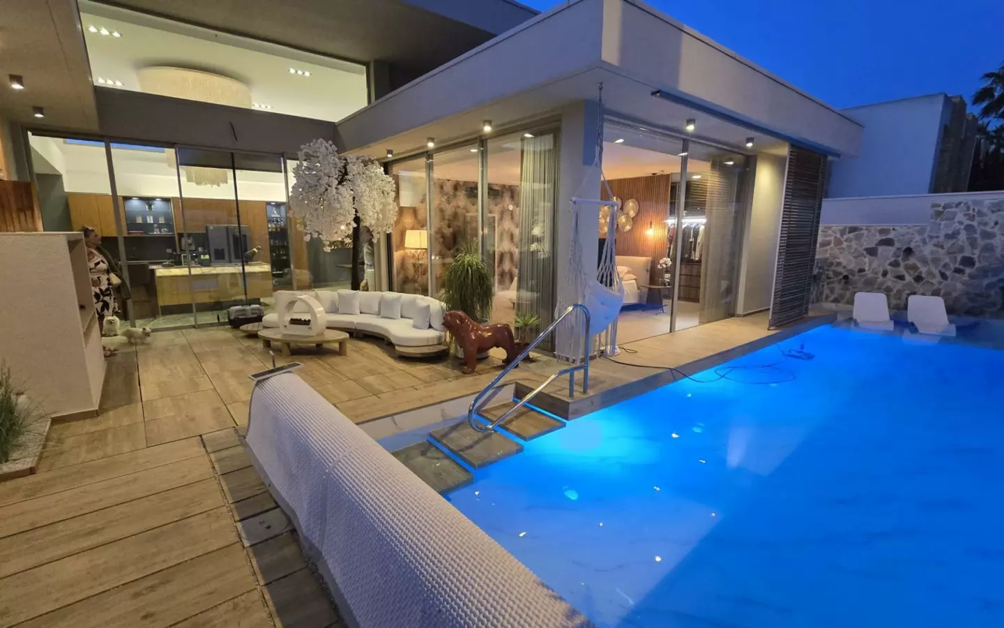 4-bedroom Villa In Benijofar, Spain (544 M²)