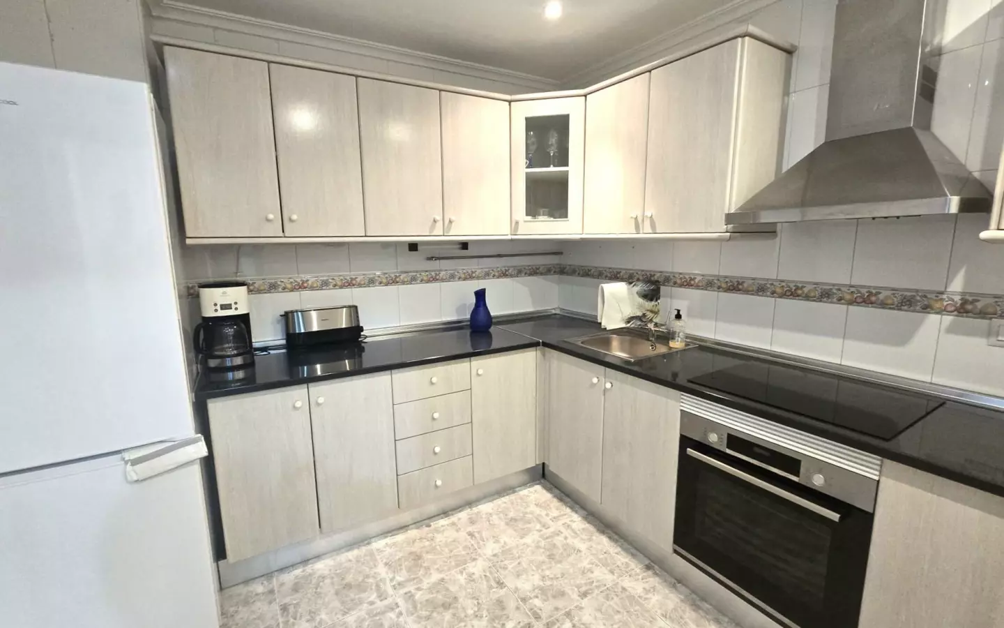 3-bedroom Apartment In Torrevieja, Spain (125 M²)