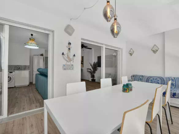 3-bedroom Apartment In Torrevieja, Spain (117 M²)