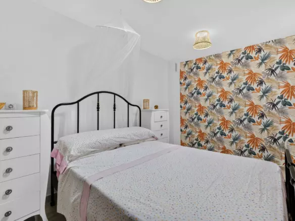 3-bedroom Apartment In Torrevieja, Spain (117 M²)