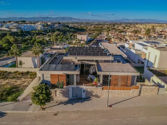 4-bedroom Villa In Benijofar, Spain (544 M²)