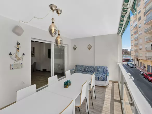 3-bedroom Apartment In Torrevieja, Spain (117 M²)