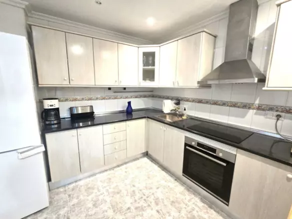 3-bedroom Apartment In Torrevieja, Spain (125 M²)
