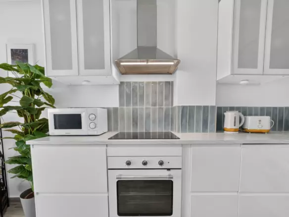 3-bedroom Apartment In Torrevieja, Spain (117 M²)