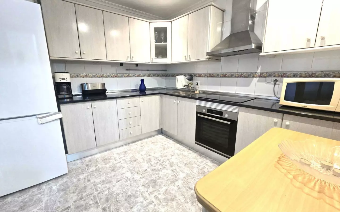 3-bedroom Apartment In Torrevieja, Spain (125 M²)
