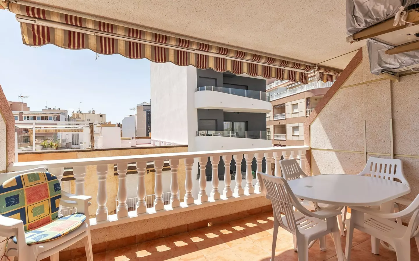2-bedroom Apartment In Torrevieja, Spain (77 M²)
