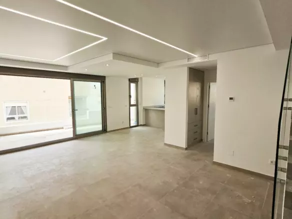 3-bedroom Penthouse In Torrevieja, Spain (162 M²)