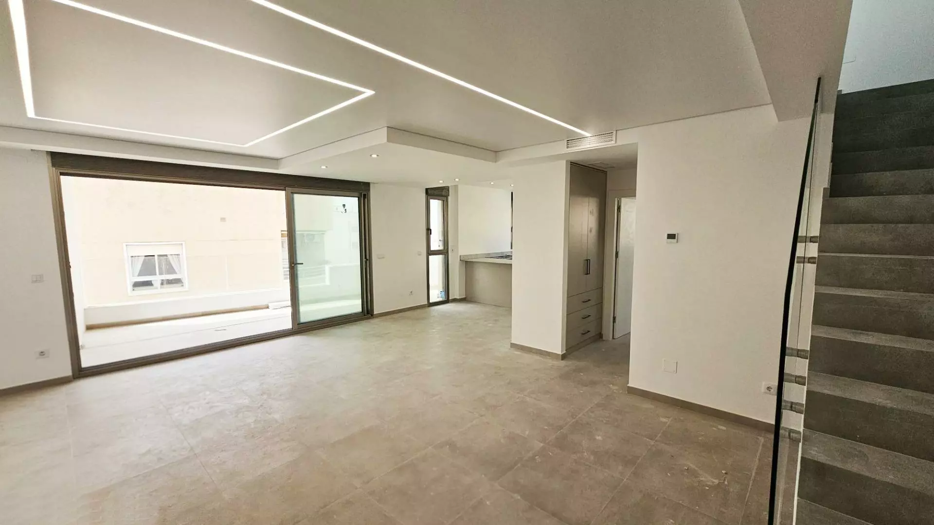 3-bedroom Penthouse In Torrevieja, Spain (162 M²)