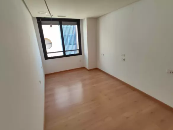 3-bedroom Apartment In Torrevieja, Spain (140 M²)